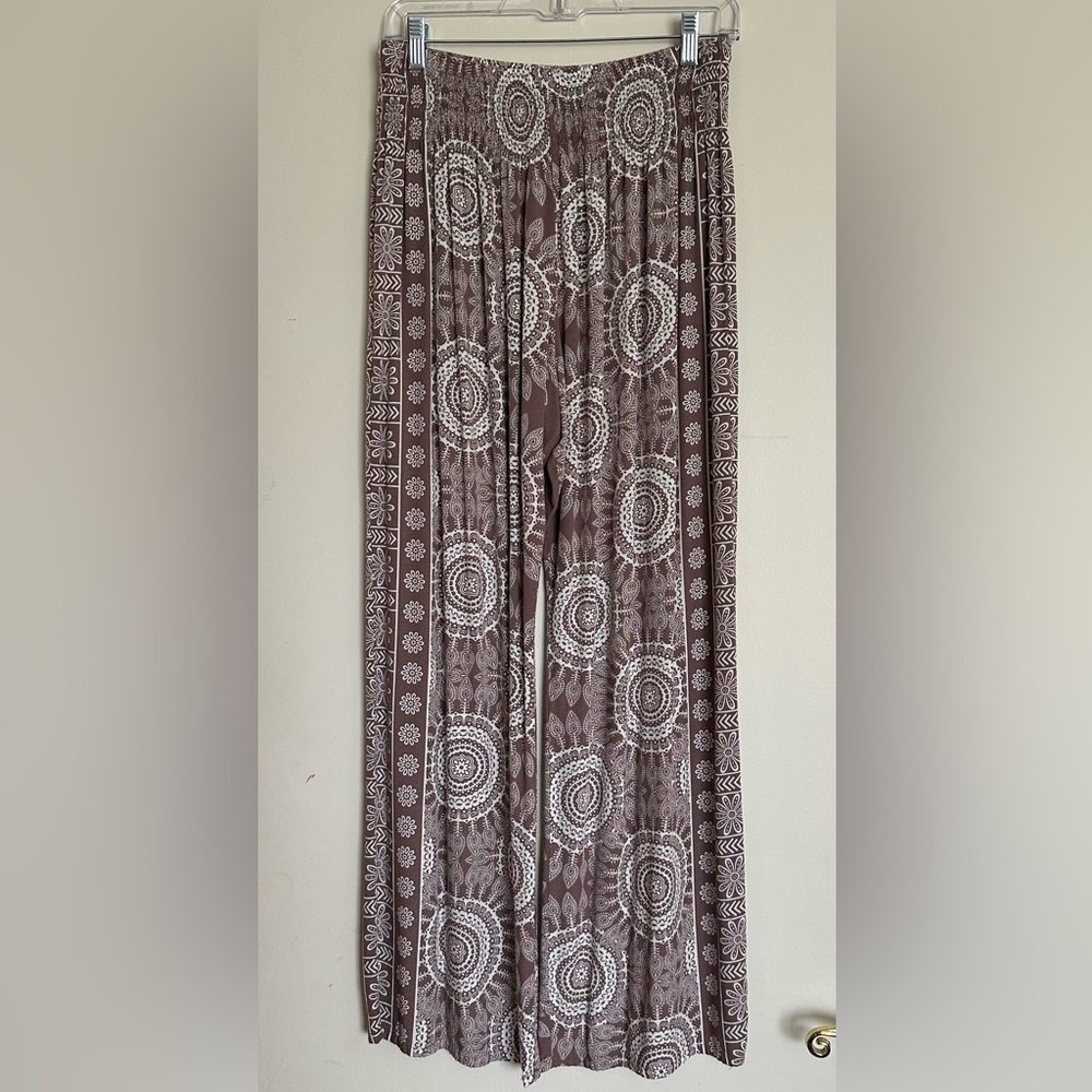 Lotus and Luna Nosara Wide Leg Pants Size Medium 100% Rayon